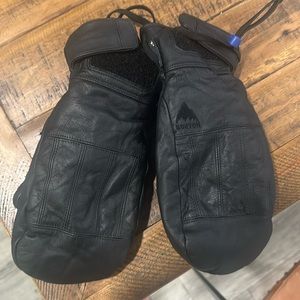 Burton Gondy GORE-TEX Leather Mittens - True
